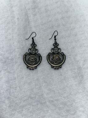 Paparazzi Earring ~ Unlimited Vacation - Brass – Paparazzi Jewelry
